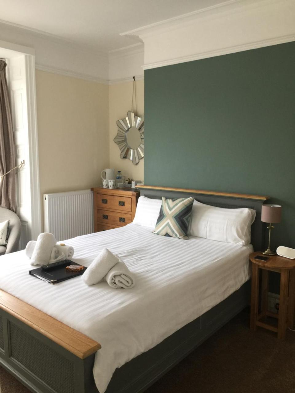 Alendale Guesthouse Weymouth Extérieur photo
